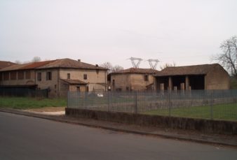 PARMA, ZONA ENTE FIERE, VILLA PADRONALE CON UNITA’ ABITATIVE ANNESSE