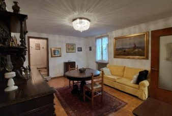 LENTIGIONE (RE), APPARTAMENTO TRIVANI