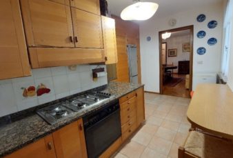 LENTIGIONE (RE), APPARTAMENTO TRIVANI
