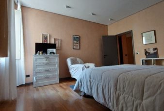 PARMA, SIGNORILE APPARTAMENTO 178 MQ