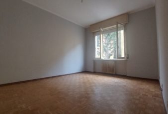 PARMA, ADIACENZE PARCO FERRARI, APPARTAMENTO 115 MQ