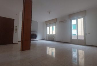 PARMA, ADIACENZE PARCO FERRARI, APPARTAMENTO 115 MQ