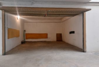 PARMA, ZONA OSPEDALE, GARAGE