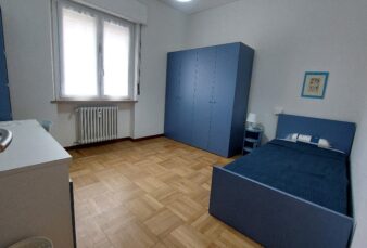 PARMA, VIALE VITTORIA LATERALE, APPARTAMENTO ARREDATO, 4 CAMERE