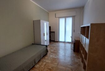 PARMA, VIALE VITTORIA LATERALE, APPARTAMENTO ARREDATO, 4 CAMERE