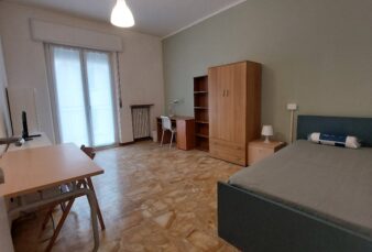 PARMA, VIALE VITTORIA LATERALE, APPARTAMENTO ARREDATO, 4 CAMERE