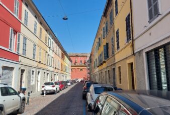 PARMA, VIALE DEI MILLE ADIACENZE