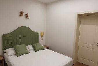 PARMA, ADIACENZE DUOMO, BILOCALE ARREDATO