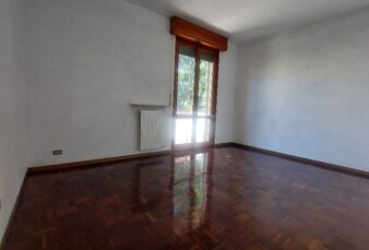 SORBOLO (PR), APPARTAMENTO TRIVANI 100 MQ
