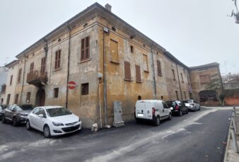 VIADANA (MN) CENTRO, PALAZZO DA RISTRUTTURARE