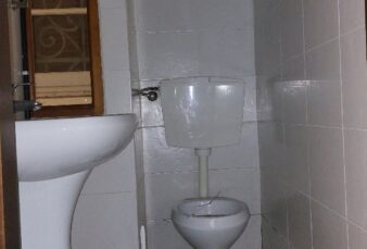 SOLIGNANO (PR), NEGOZIO/UFFICIO